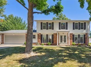 10 Atwater Dr, Saint Peters, MO 63376