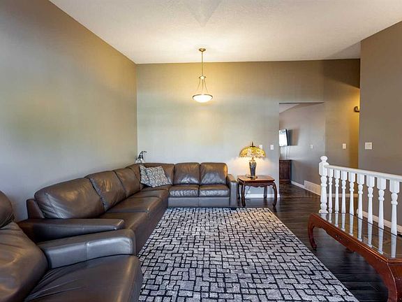 4th image of 157 E Rispler Way