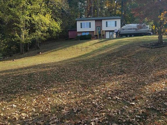 2nd image of 141 Oak Hill Ln