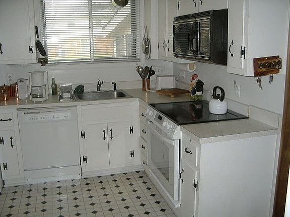 5th image of 9301 Electra Ln