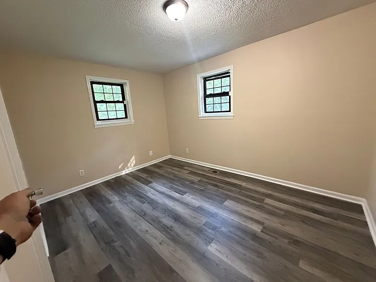 957 Raysor St — Photo 13