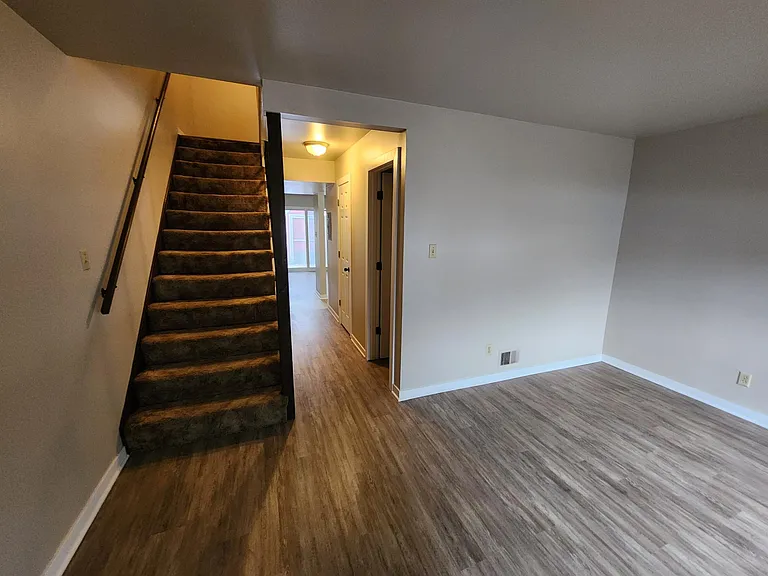 112 S Jackson Blvd — Photo 11