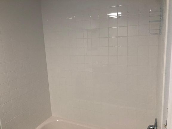 4th image of 1009 N Arlington Ave