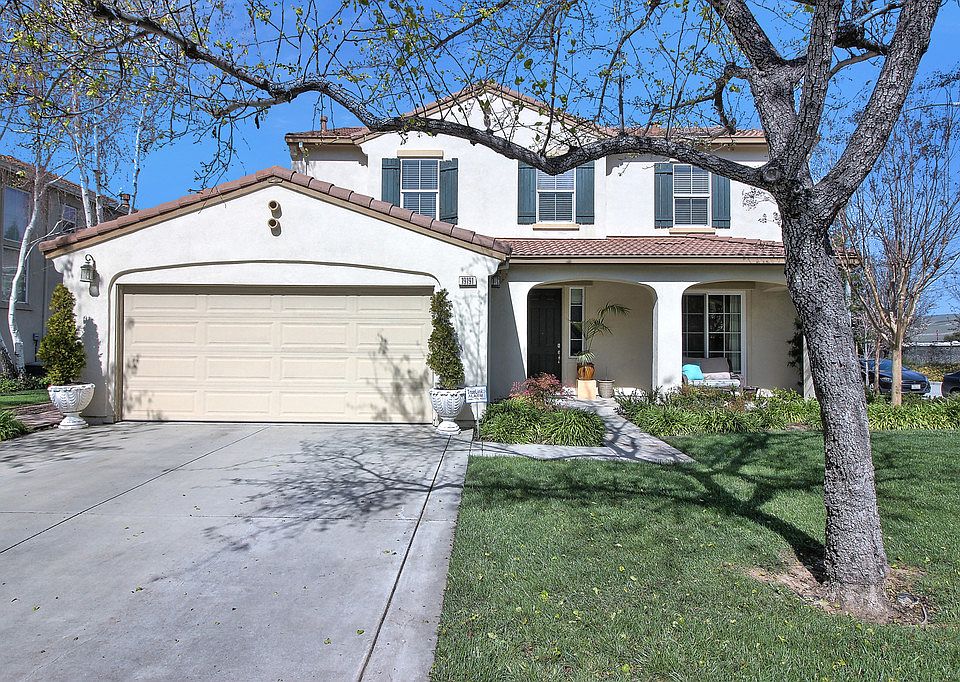 1st image of 19191 Saffron Dr