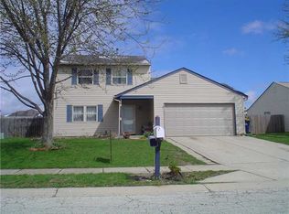 122 Country Wood Dr, Whiteland, IN