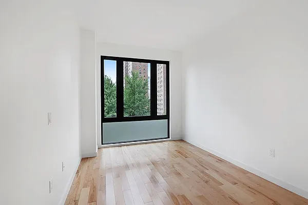 Rented by REZI | media 1