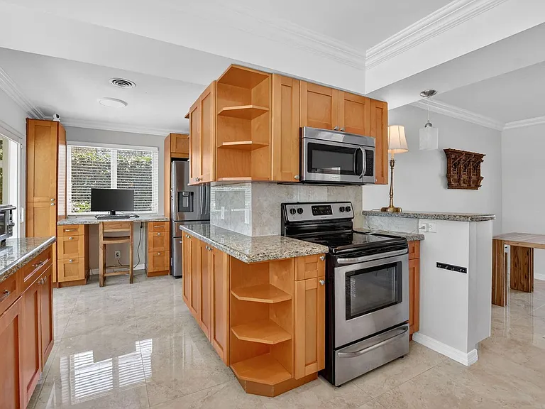 424 SW 7th Way #424 — Photo 52