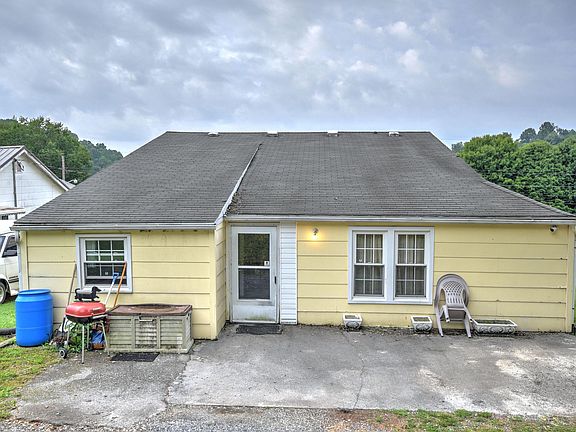 5th image of 3116 Blackburn Ave