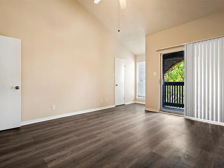 5921 Arncliffe Dr #5921 — Photo 11