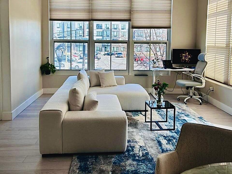1st image of 3 Greenwich Dr APT 87