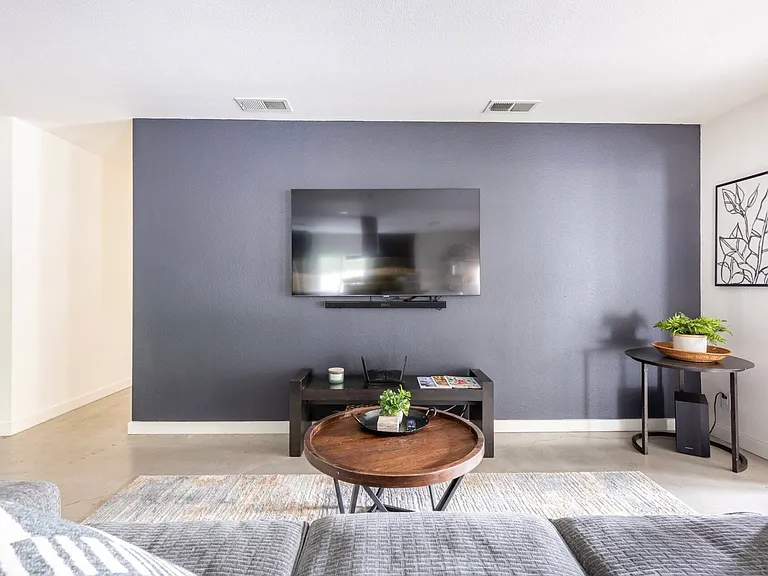 78315 Crestview Ter — Photo 5
