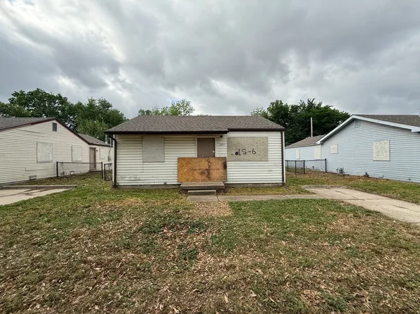 1601 E Arnold St, Wichita, KS 67214