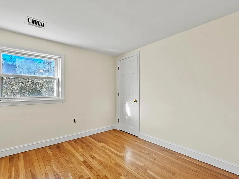 72 Cambridge Rd #2 — Photo 17