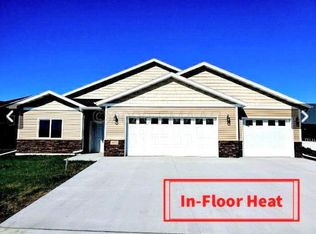 4402 10th St S, Moorhead, MN 56560