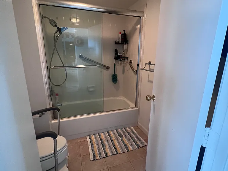 6363 Christie Ave #2717 — Photo 22