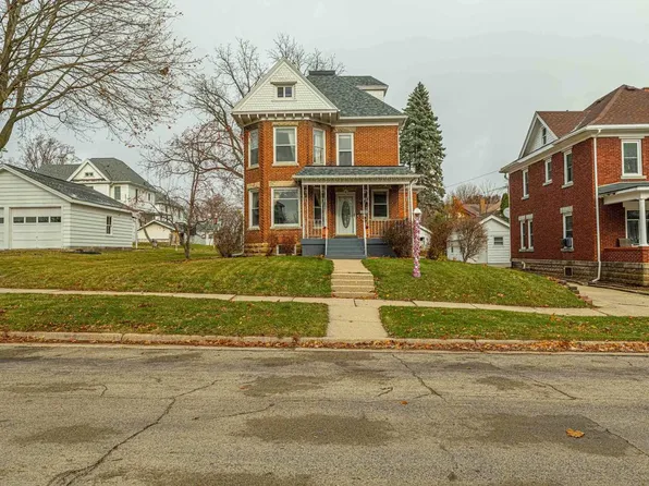 2113 11th Street, Monroe, WI 53566