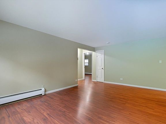3rd image of 337 Custer Ave Unit G
