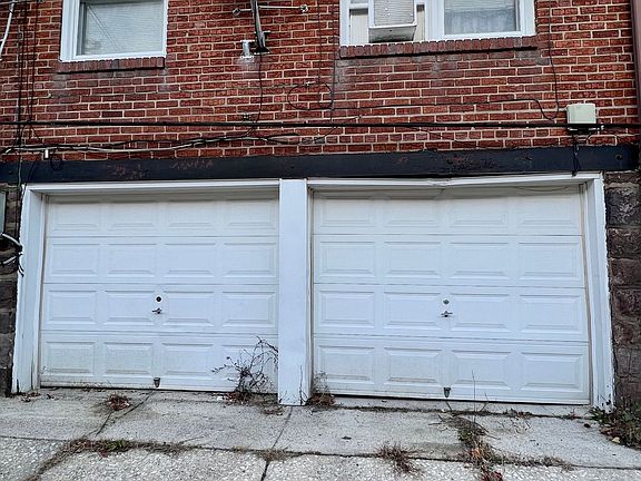 2nd image of 6332 Gardenia St