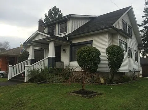6235 N Villard Ave — Photo 1