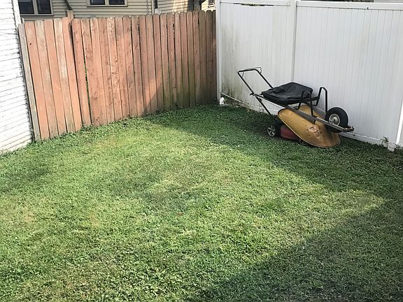 5th image of 1150 Diamond Ave