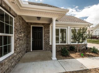 825 S Browns Ln APT 902, Gallatin, TN 37066