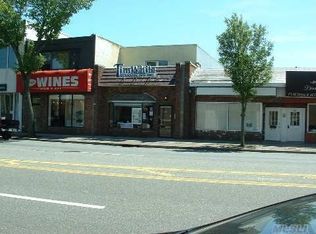 3956 Merrick Rd, Seaford, NY 11783