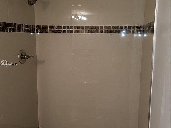 2nd image of 3300 NE 191st St APT 515
