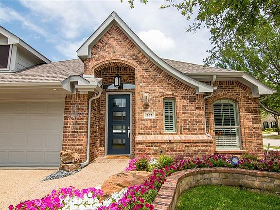 2nd image of 707 Pelican Hills Dr