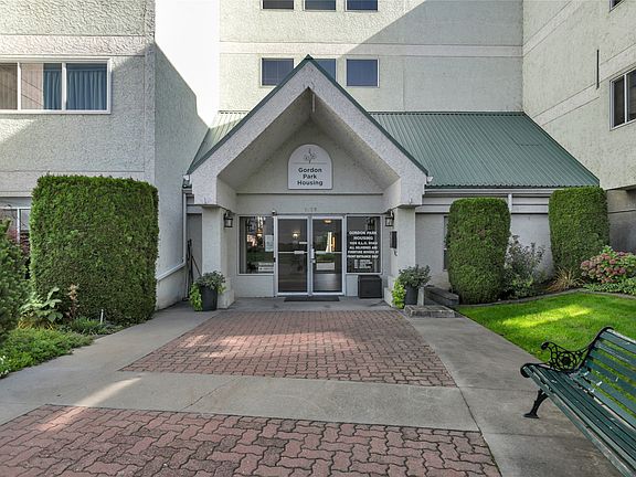 2nd image of 1329 Klo Rd #404