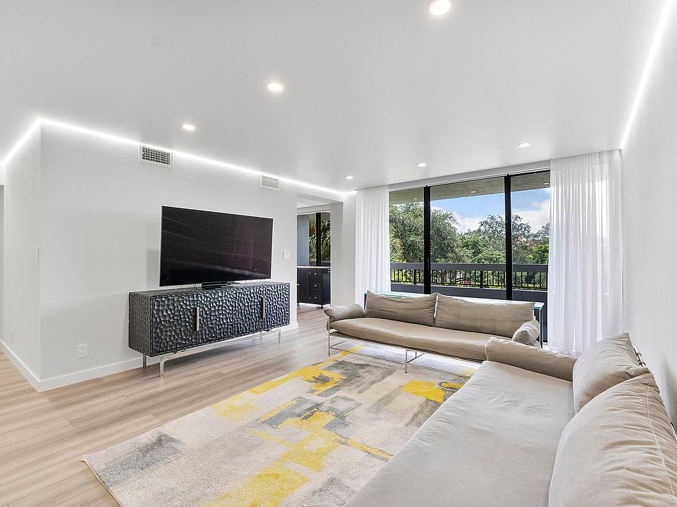 1st image of 23200 Camino Del Mar #302