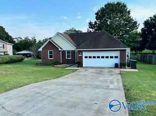 117 Katina Rd, Hazel Green, AL 35750