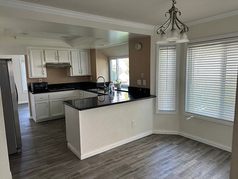 8179 Rimridge Ln — Photo 6