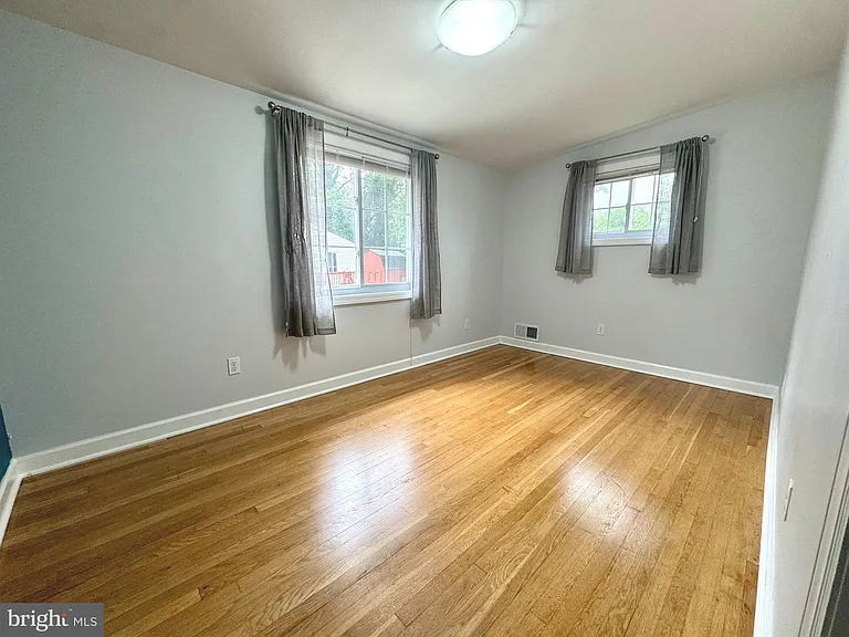 10710 Ashby Pl — Photo 9