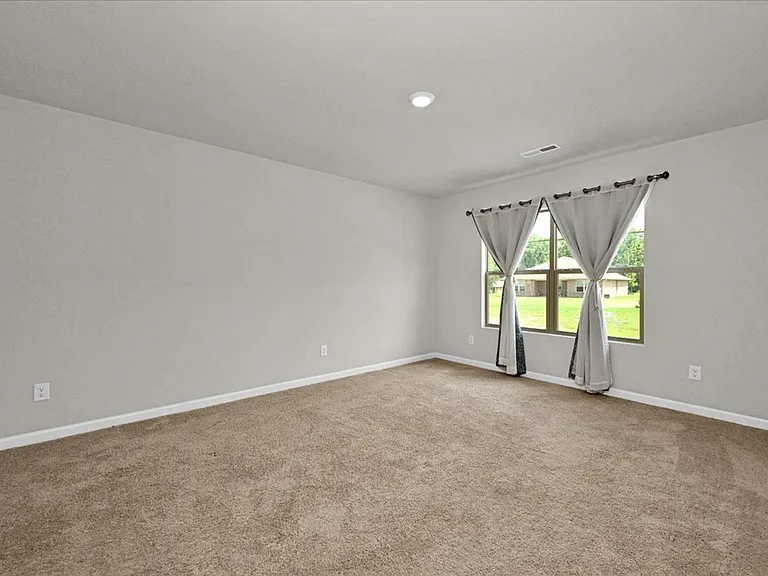 1108 Quail Hollow Rd — Photo 12