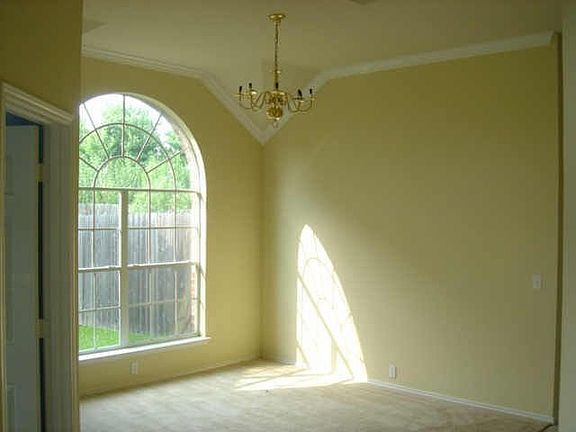  FORMAL DINING