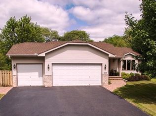 1233 Frisbie Ave, Saint Paul, MN 55109