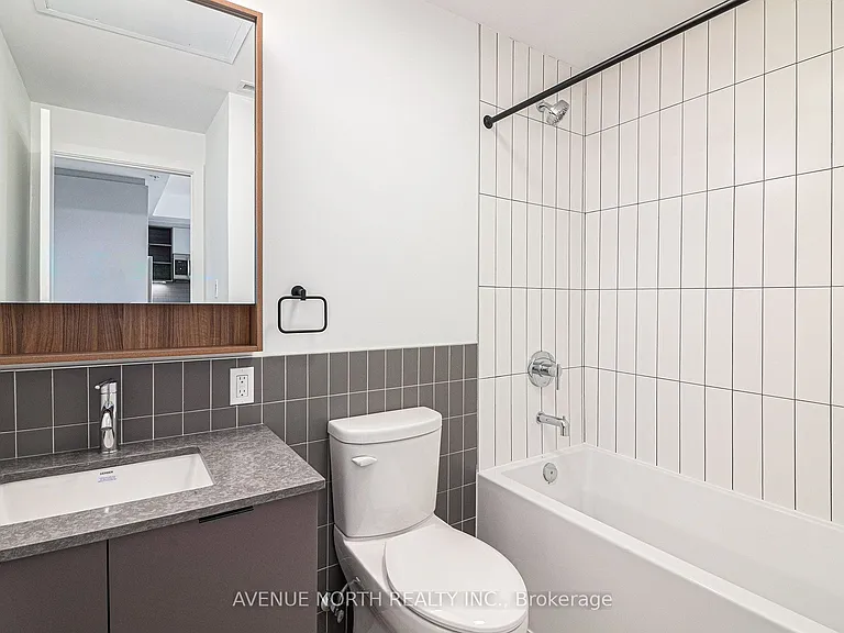 280 Montgomery St #1703 — Photo 13