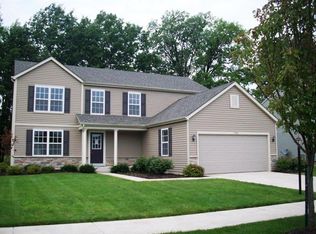 1052 Oak Trail Dr, Chesterton, IN 46304