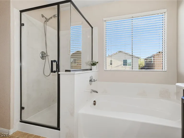 10847 Iona Island Ave — Photo 25