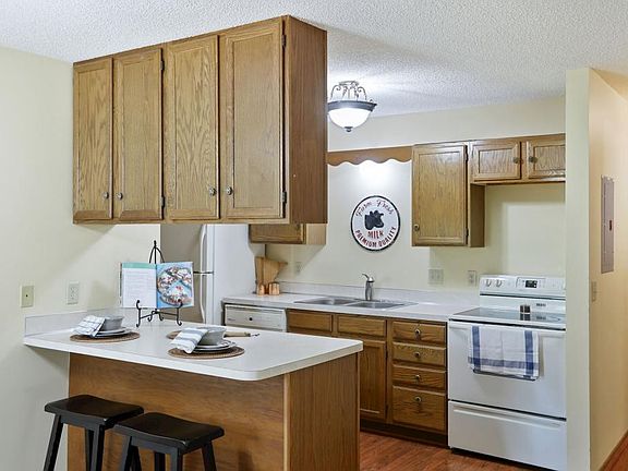 4th image of 2033 N Park Dr APT 5