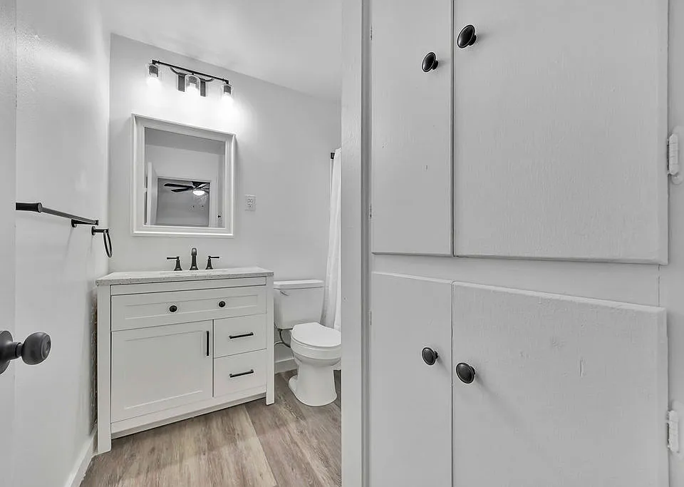 Call or text Direct for Showing

Appy Under Rentals