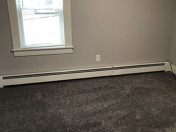 4th image of 154 E Hollis St #2