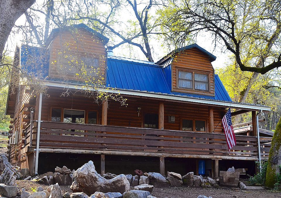 1st image of 9136 Hidden Valley Rd