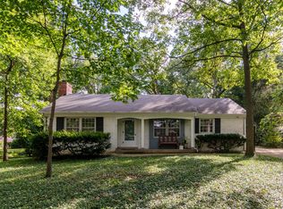 27W145 Bolles Ave, Winfield, IL 60190