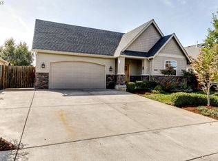 1083 Prairie Meadows Ave, Junction City, OR 97448