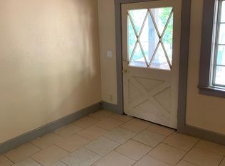 1378 N Raymond Ave, Pasadena, CA 91103