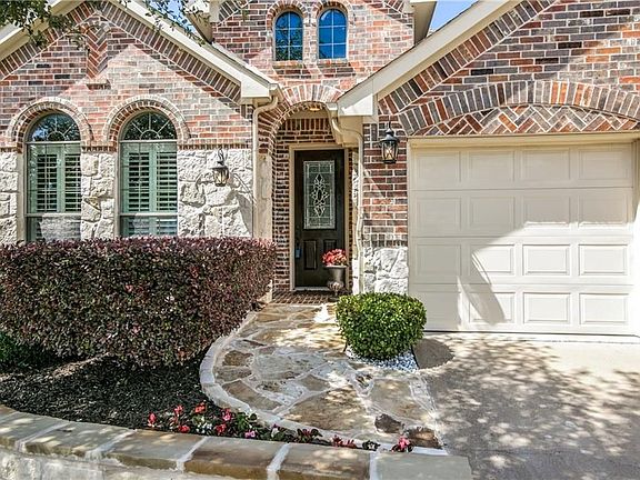 2nd image of 311 Vernon Dr