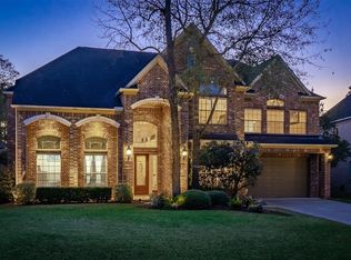 74 N Veilwood Cir, The Woodlands, TX 77382