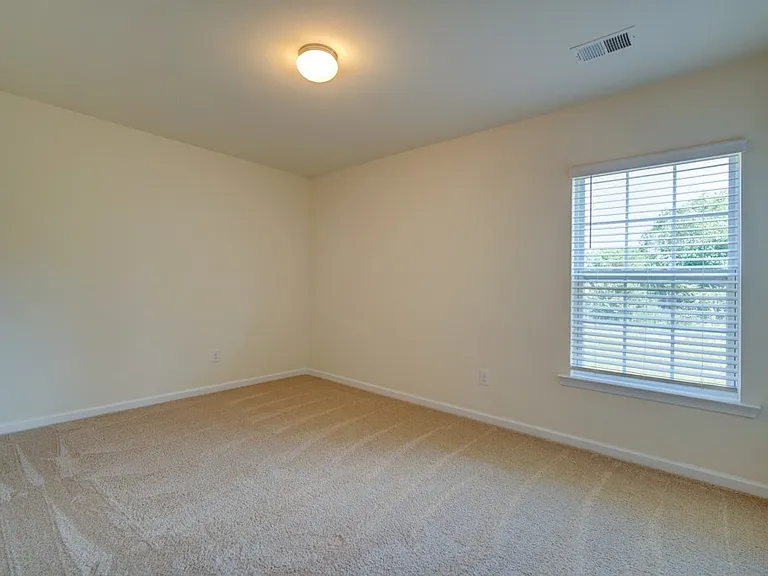 584 Craftsman Ln — Photo 28
