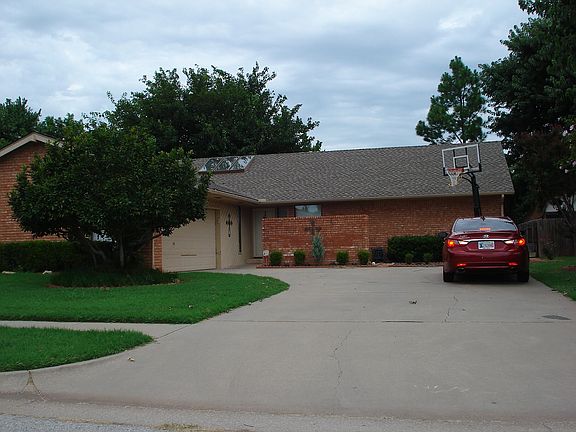 3rd image of 2917 SW 129th St